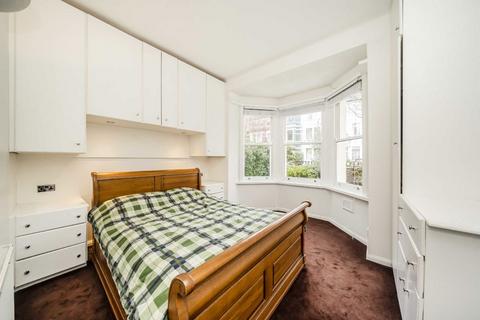2 bedroom flat for sale, Fentiman Road, London SW8