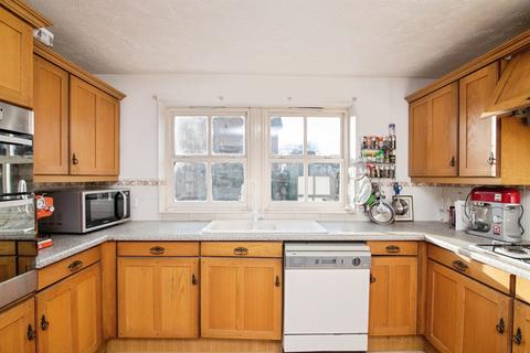 4 bedroom detached house for sale, Breamore Crescent, Dudley