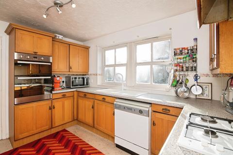 4 bedroom detached house for sale, Breamore Crescent, Dudley