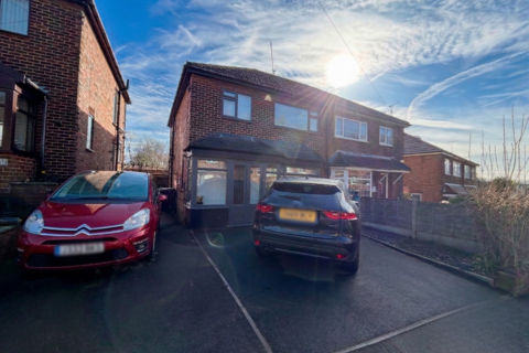 3 bedroom semi-detached house for sale, Mountside Crescent, Prestwich, M25 3JH