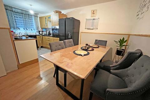 3 bedroom terraced house for sale, Howland, Peterborough PE2