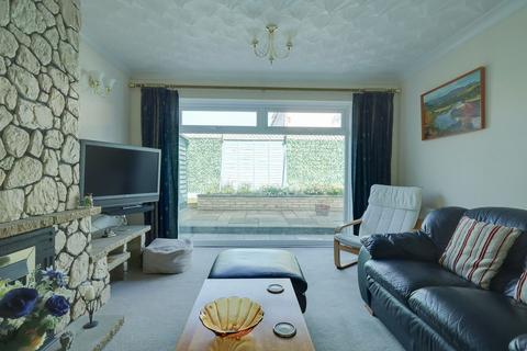 2 bedroom detached house for sale, Inholmes Park Road, Burgess Hill, RH15