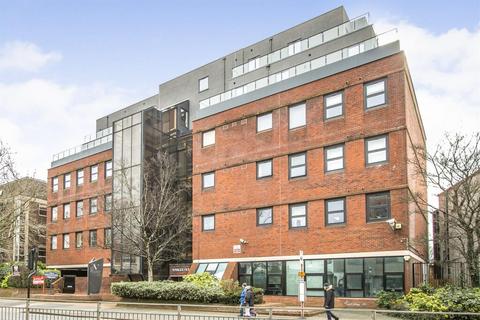 2 bedroom flat for sale, High Street North, Poole BH15