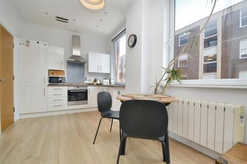 2 bedroom flat for sale, High Street North, Poole BH15