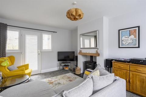 3 bedroom terraced house for sale, Lesley Avenue, York
