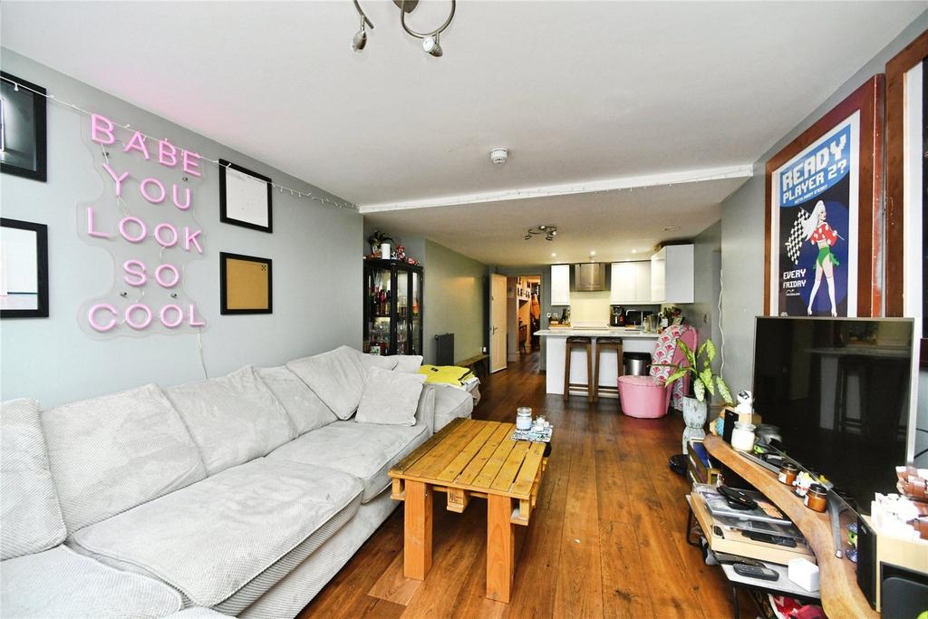 Living Room Pic 2