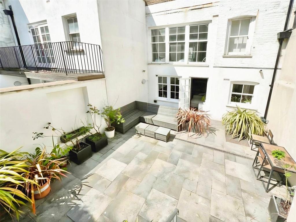 Rear Garden Pic 2