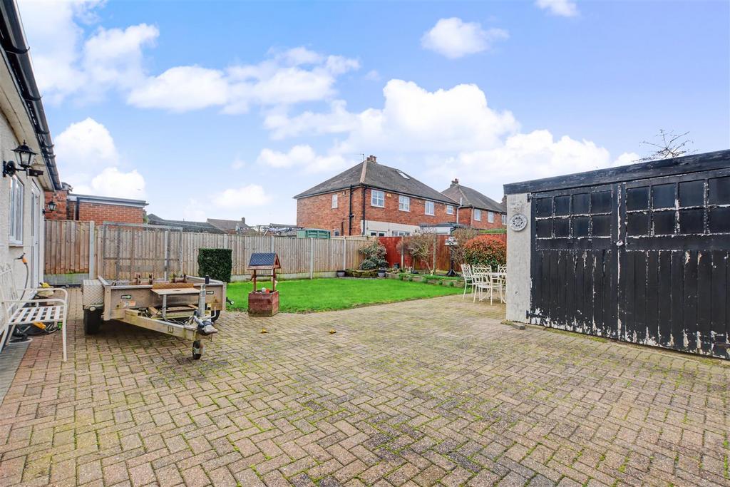 Garden 1.jpeg