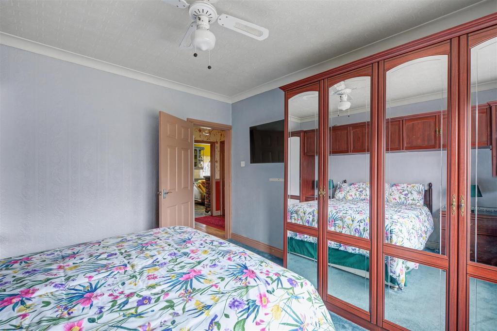 Bedroom 2 2.jpeg