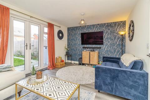 3 bedroom semi-detached house for sale, Rutherford Crescent, Leighton Buzzard