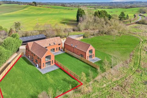 undefined, Wawensmere Road, Henley-In-Arden B95