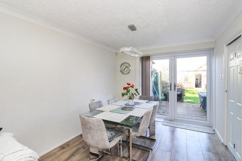 3 bedroom terraced house for sale, Martyrs Avenue, Crawley, West Sussex. RH11 7RX