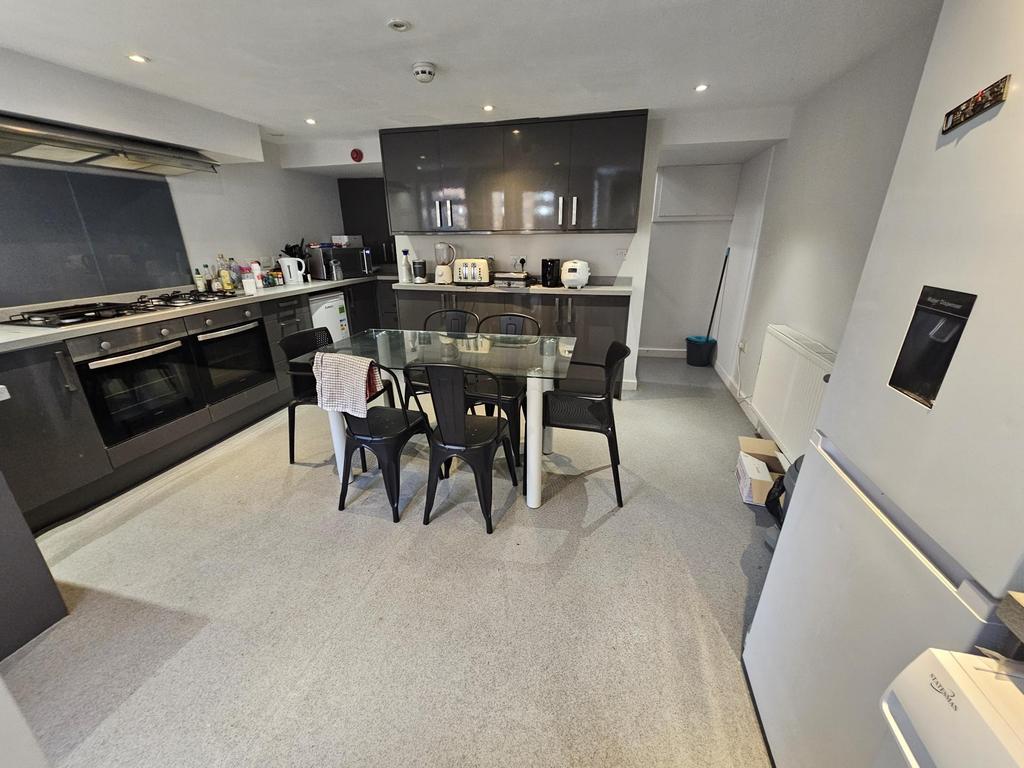 Modern fitted kitchen with breakfast bar...