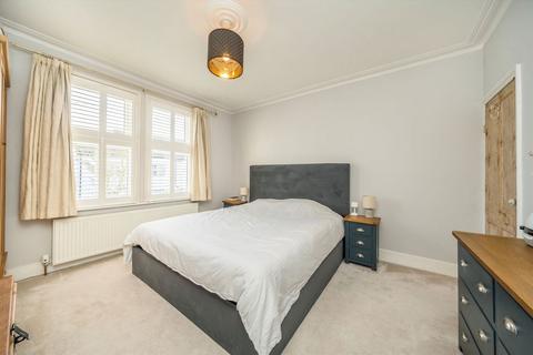 3 bedroom detached house for sale, Bonner Hill Road, Kingston Upon Thames KT1