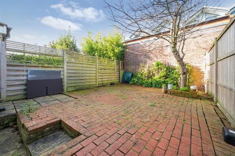 3 bedroom terraced house for sale, Wandle Bank, Wimbledon SW19