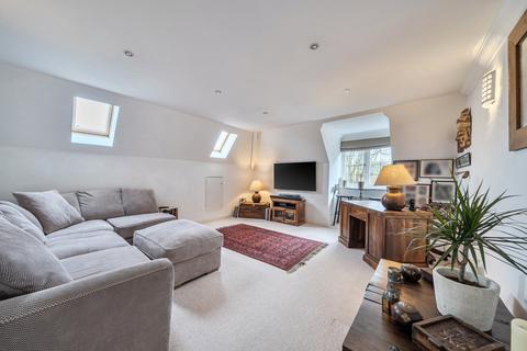 undefined, Boundary Road, Hindhead GU26