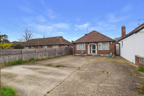 4 bedroom bungalow for sale, Feltham Hill Road, Ashford, Surrey, TW15