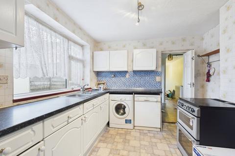 4 bedroom bungalow for sale, Feltham Hill Road, Ashford, Surrey, TW15