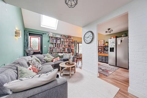 2 bedroom semi-detached bungalow for sale, Arncliffe Drive, Heelands, Milton Keynes
