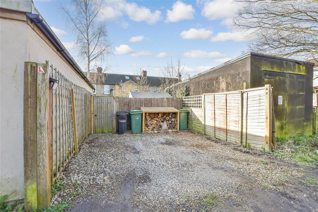 Driveway/Parking