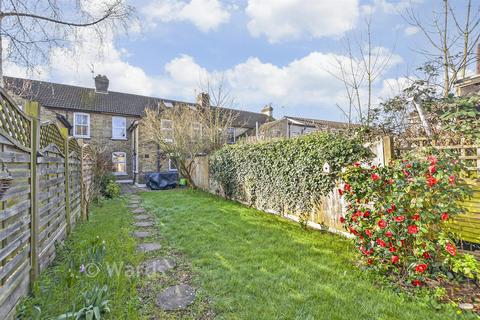 2 bedroom terraced house for sale, Heath Road, Maidstone ME16