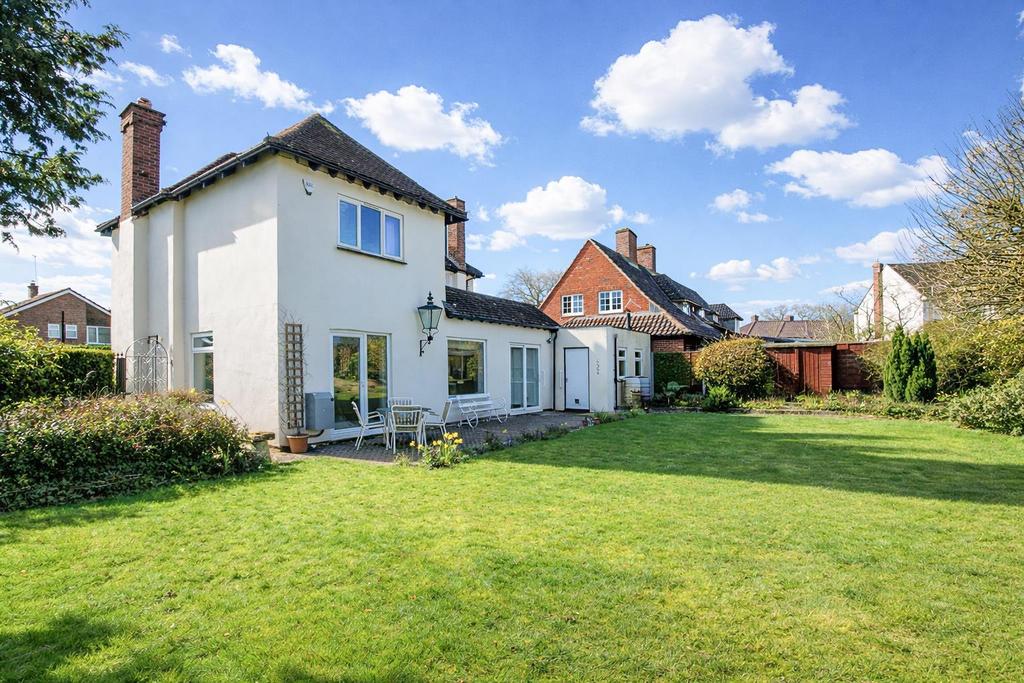2 Priory Way Externals-17.jpg