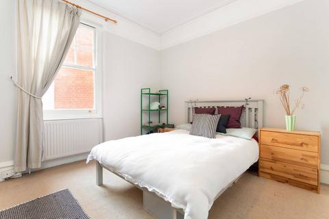 2 bedroom flat to rent, Arundel Mansions, Fulham, London, SW6