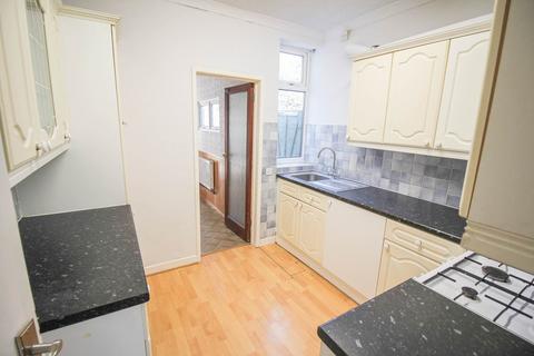 3 bedroom end of terrace house for sale, Central Location*3 Bedrooms*Large Loft Room/Occasional Bedroom*21ft Garage/Workshop*