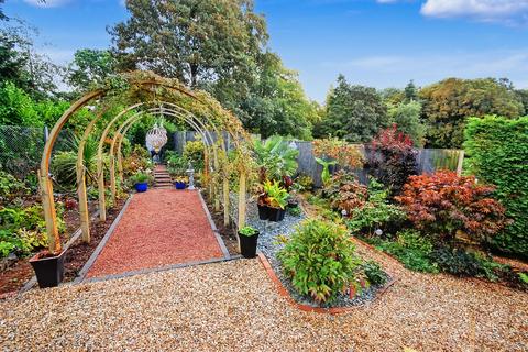 undefined, Ravensholme, Wolverhampton WV6