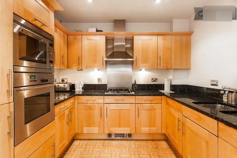 2 bedroom apartment to rent, Beckford Close, London, W14