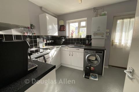2 bedroom terraced house for sale, Felton Road, Barking, Essex