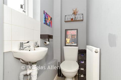 2 bedroom terraced house for sale, Felton Road, Barking, Essex