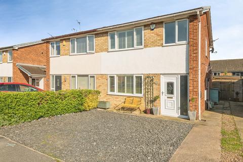 3 bedroom semi-detached house for sale, Queens Drive, Wakefield WF3
