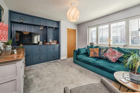 3 bedroom semi-detached house for sale, Queens Drive, Wakefield WF3