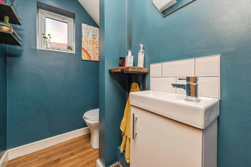 Cloakroom Wc