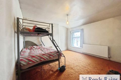 3 bedroom terraced house for sale, Cardigan Street, Greater Manchester M6