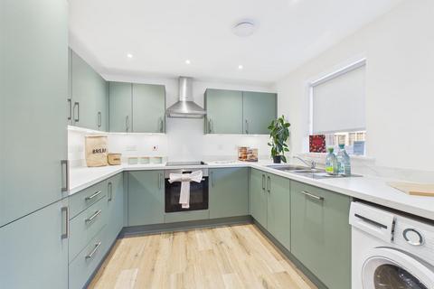 3 bedroom house to rent, Bennetts Road, Coventry CV7