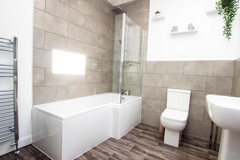 2 bedroom terraced house to rent, Brighton Terrace, Darwen, BB31NY
