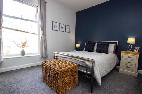 2 bedroom terraced house to rent, Brighton Terrace, Darwen, BB31NY