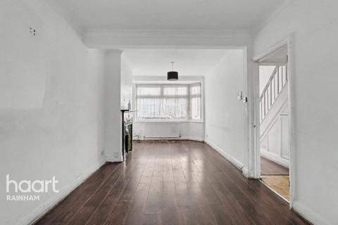 3 bedroom terraced house for sale, Upminster Road South, Rainham