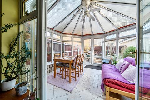 3 bedroom semi-detached house for sale, Century Close, Faringdon, Oxfordshire, SN7
