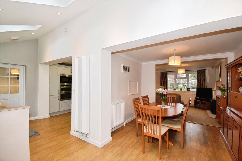 Kitchen &amp; Dining