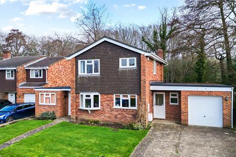 3 bedroom detached house for sale, Grayswood Drive, Camberley GU16