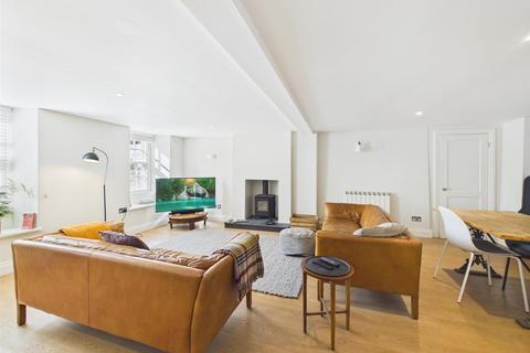 3 bedroom house for sale, Fully renovated 3 bedroom cottage with 2 reception rooms and 1 parking