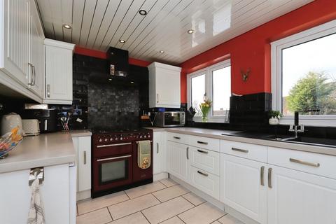 3 bedroom semi-detached house for sale, Jackson Crescent, Stourport-On-Severn
