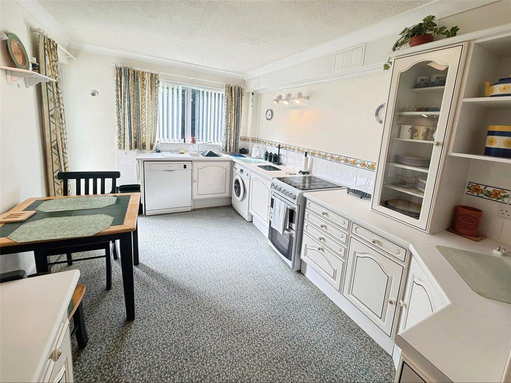 Kitchen/Breakfast Rm
