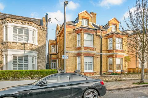 1 bedroom maisonette to rent, Santos Road, Putney, London