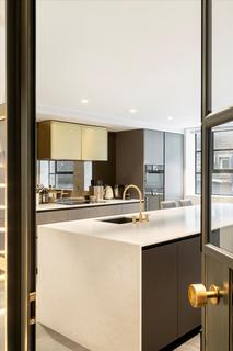 2 bedroom flat for sale, Royalty Mews, London W1D