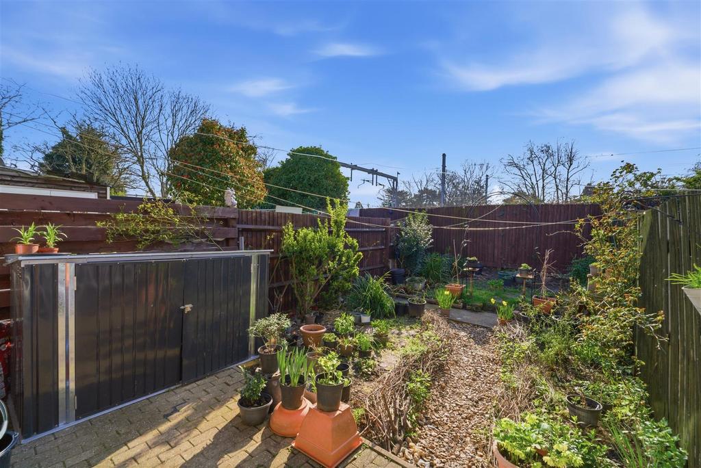 76 Tennyson Garden.jpg