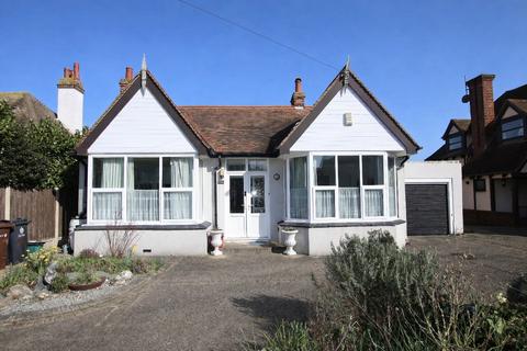 3 bedroom bungalow for sale, Clacton on Sea, CO15